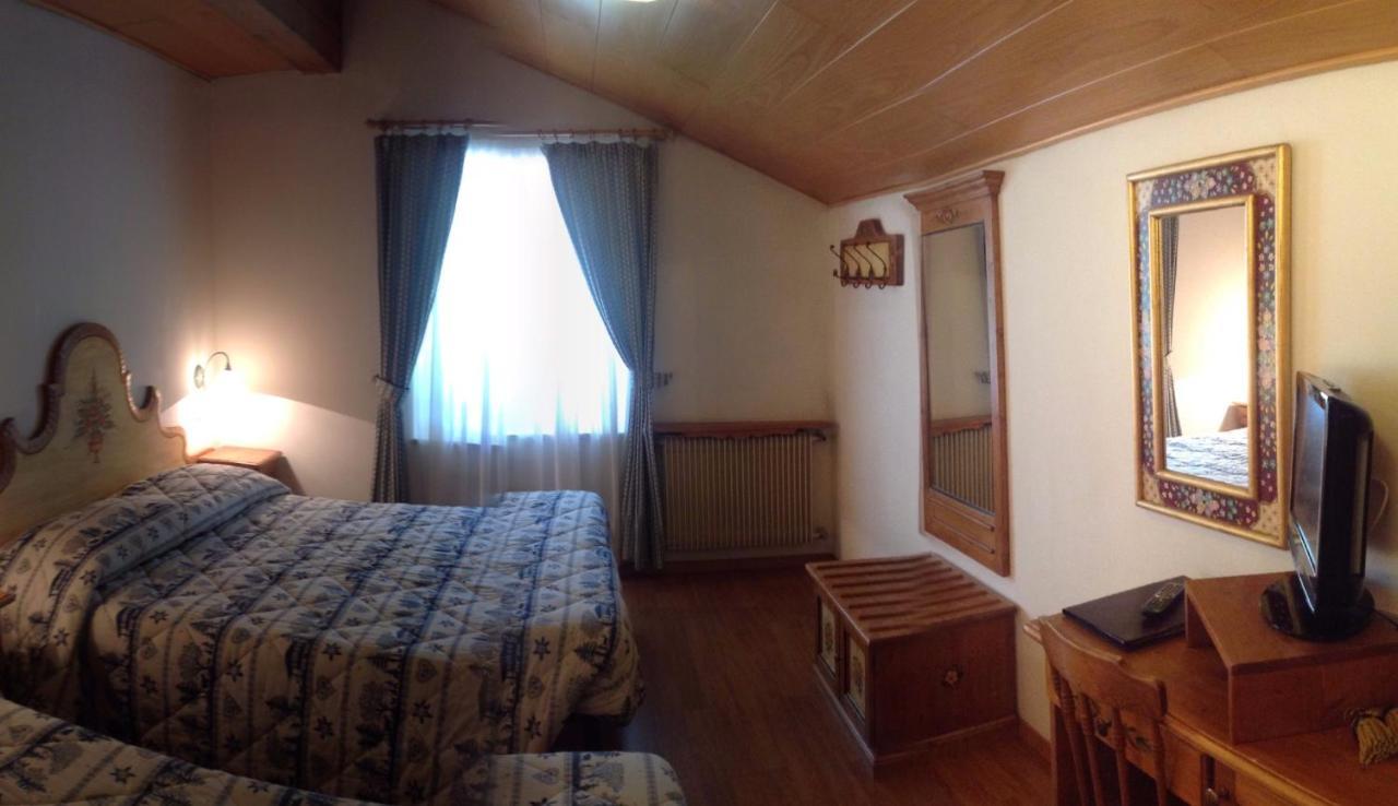 Park Hotel Mater Dei Pozza di Fassa Zimmer foto