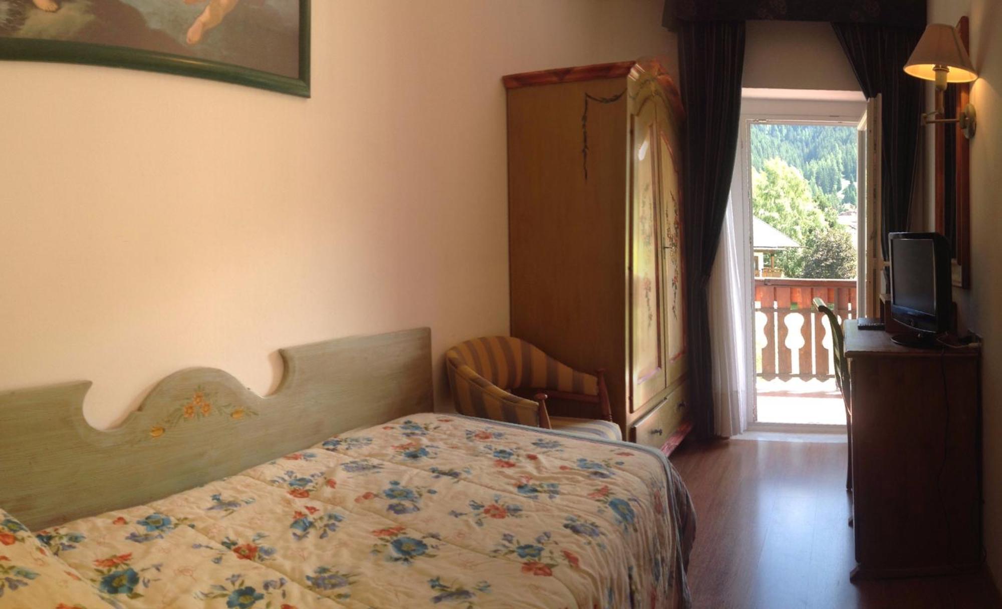 Park Hotel Mater Dei Pozza di Fassa Zimmer foto