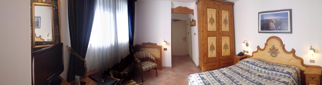 Park Hotel Mater Dei Pozza di Fassa Zimmer foto